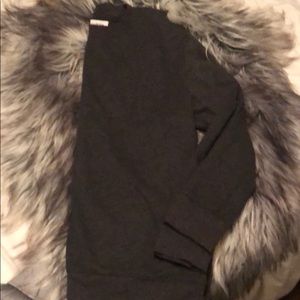 Grey sweatshirt